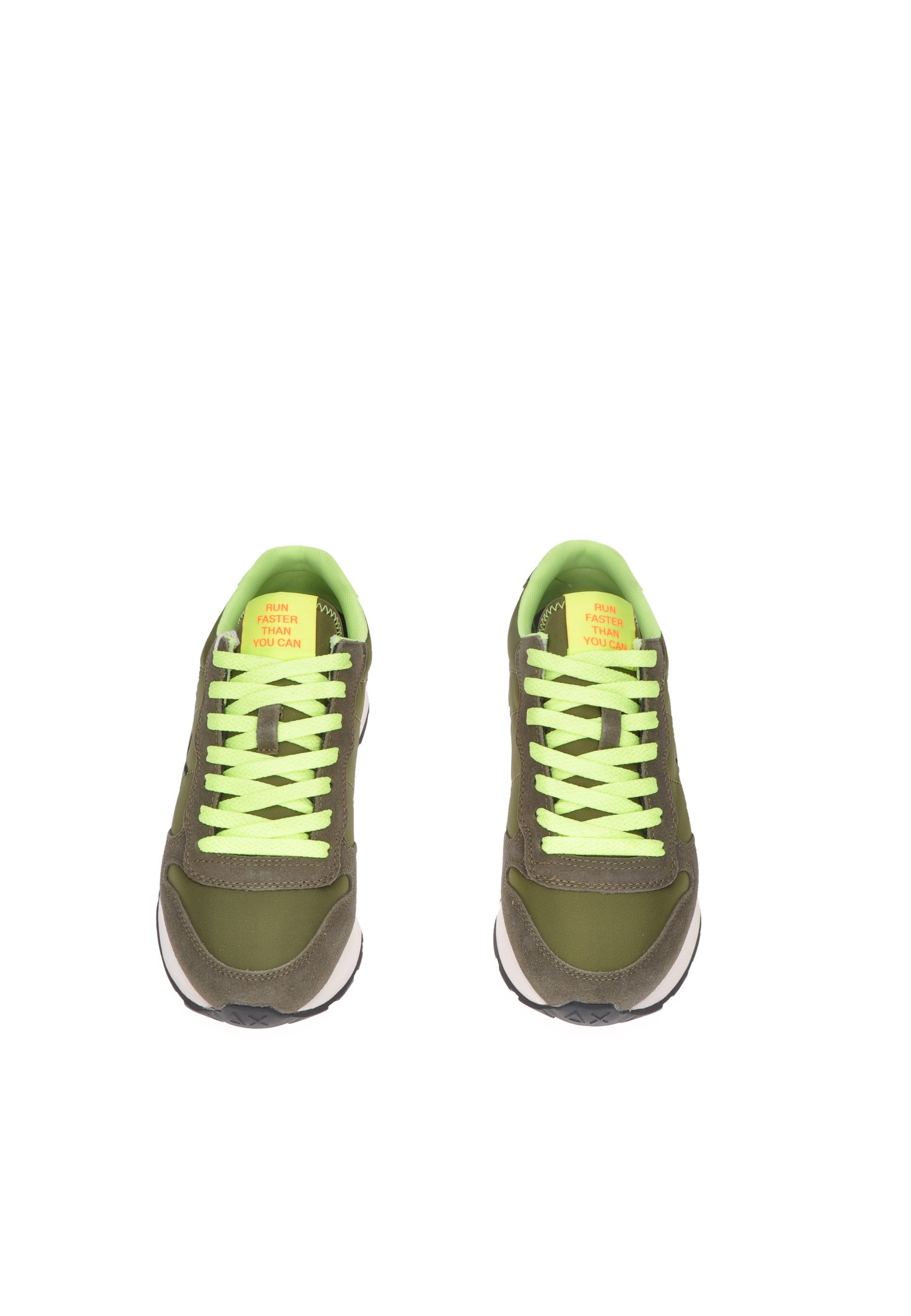 Z35102 sneaker SUN68 Tom Fluo in green with neon laces and cushioned insole for modern style and comfort.