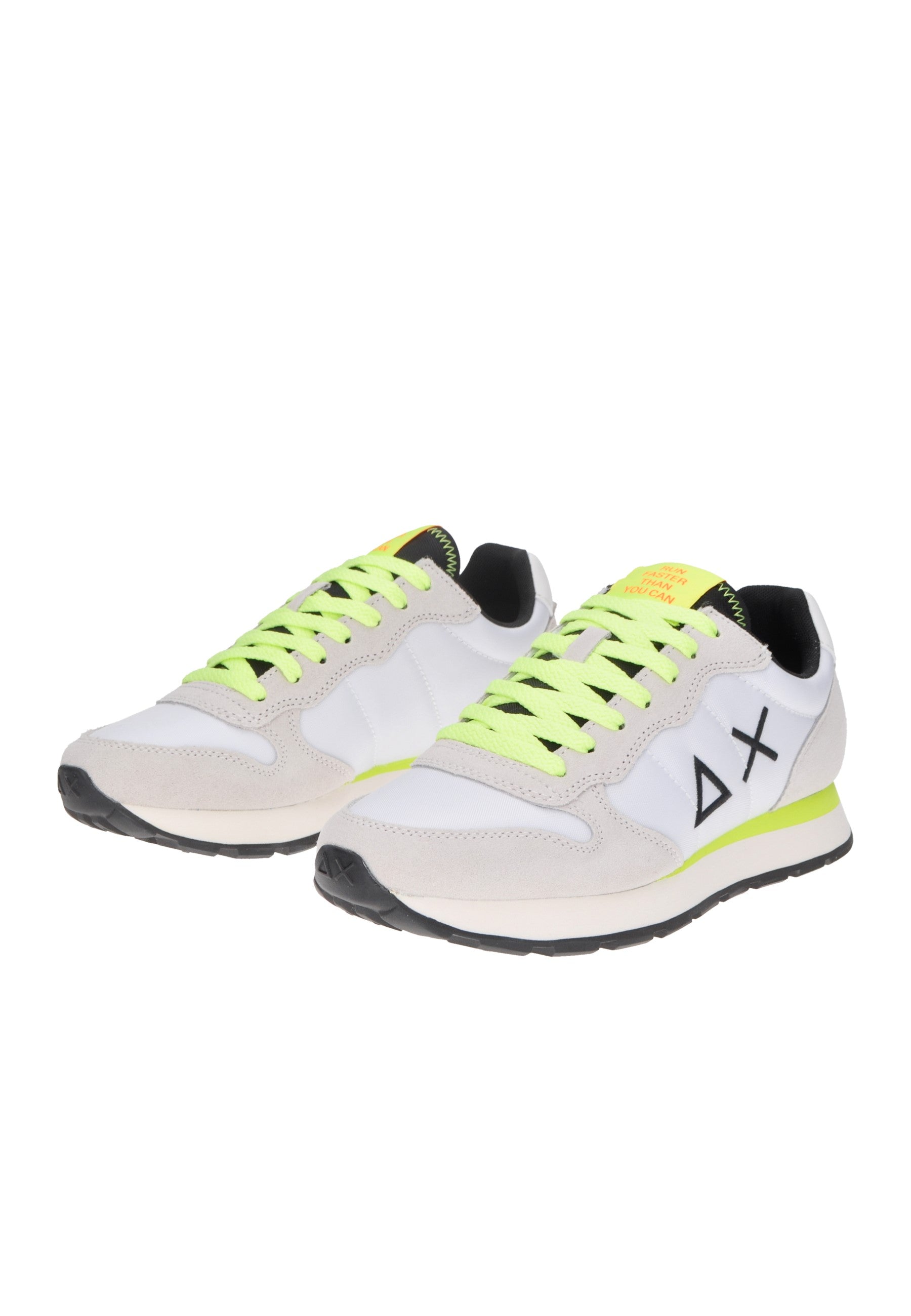 Sneaker Tom Fluo SUN68 featuring neon laces, fabric upper, rubber sole for a modern and stylish look.