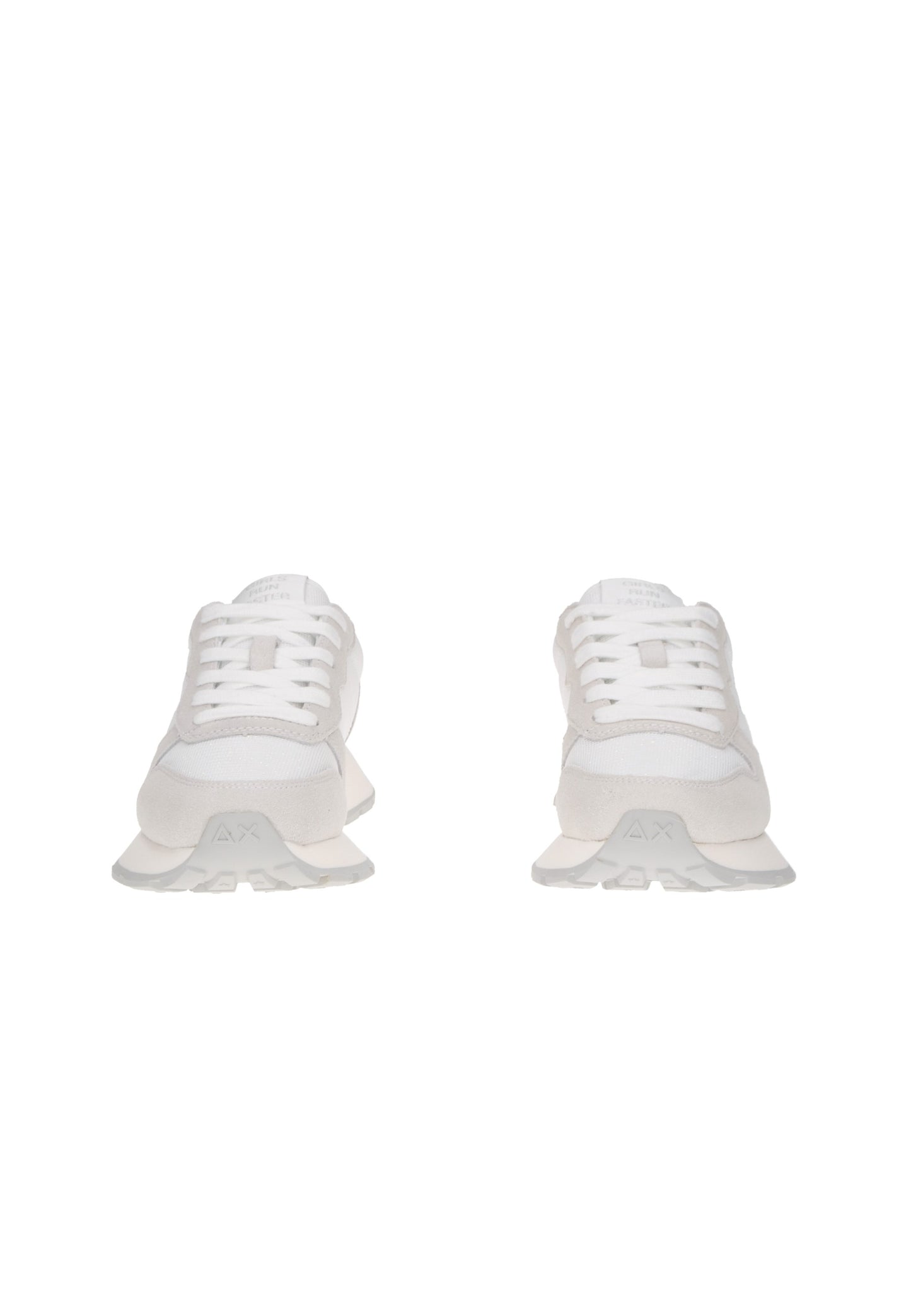 White SUN68 Z35203 sneakers with a sleek design and lace-up closure, perfect for casual wear.